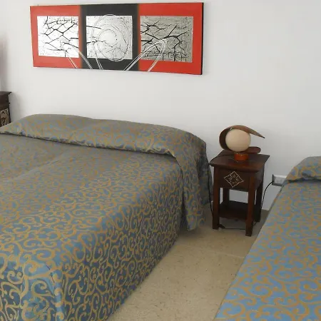 Casa Vacanze Perla Marina - By Mamberto S.r.l. Pietra Ligure