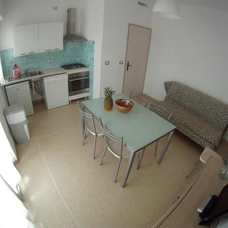 Apart-hotel Casa Vacanze Perla Marina - By Mamberto S.r.l. 3*