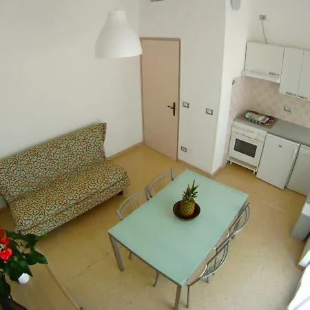 Casa Vacanze Perla Marina - By Mamberto S.r.l. 3* Pietra Ligure